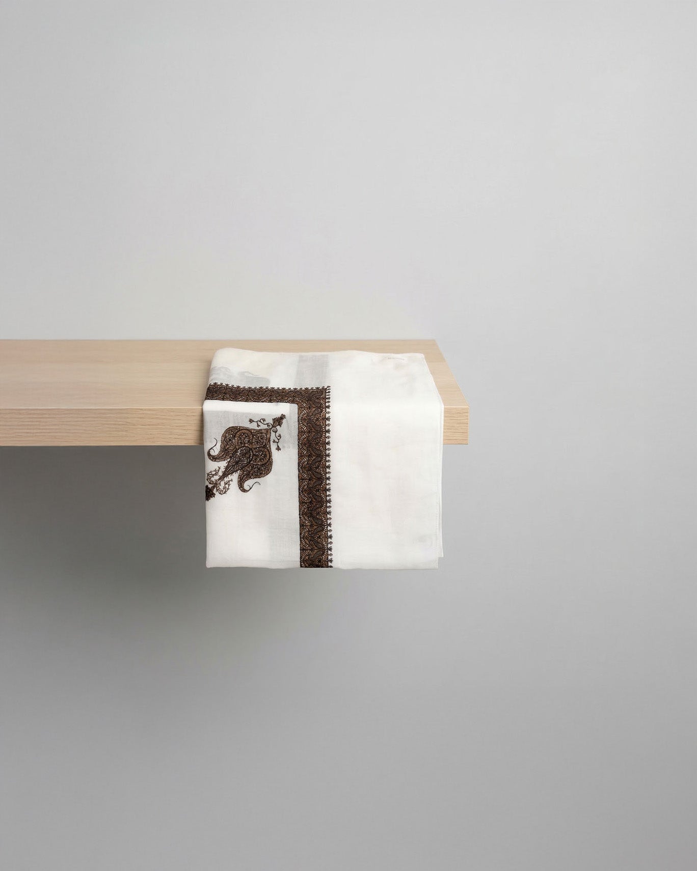 Buy Yemeni Shemagh in Canada – Premium Quality at FurqanWear