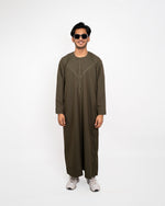Emirati Thobe Dark Olive for Men – Full Length View | Furqanwear