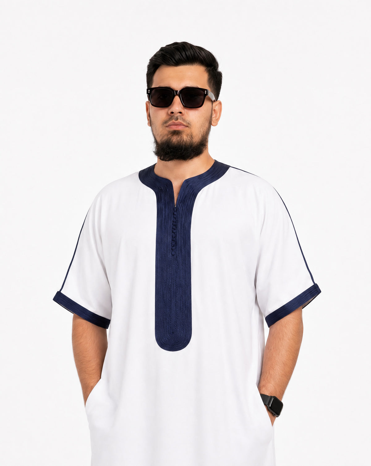 WHITE NAVY MOROCCAN THOBE close view