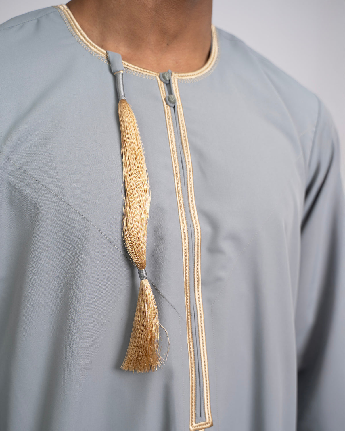 Men's dove grey Omani thobe full-length modest Islamic wear Canada USA
