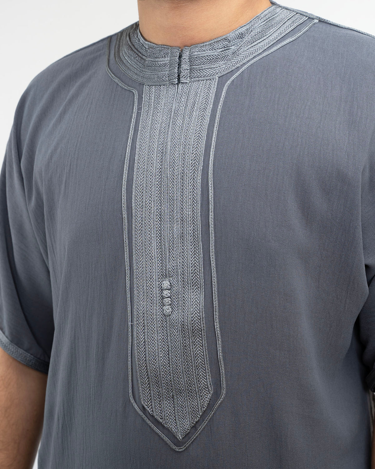 Silver Moroccan Thobe — The Artisan