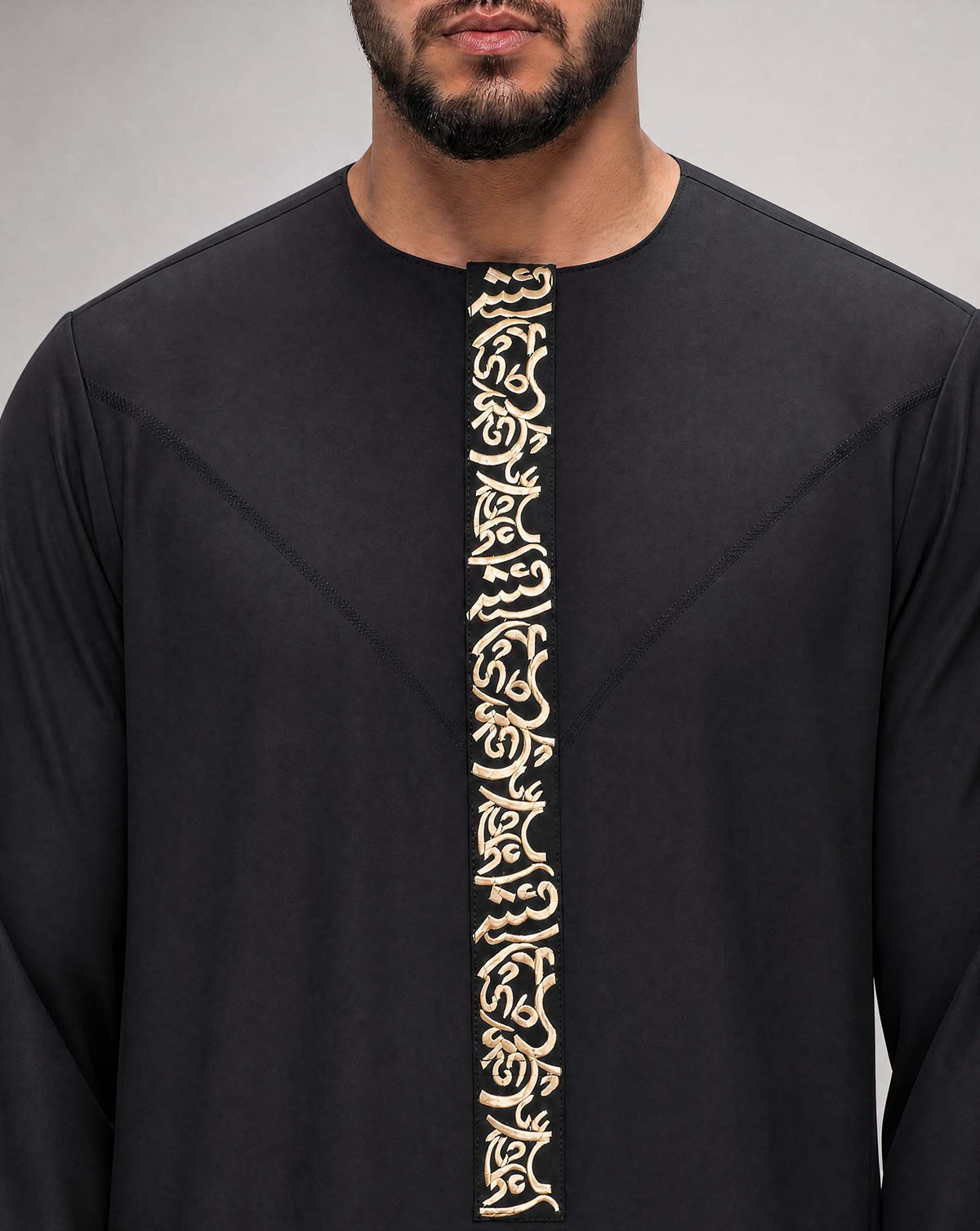 Emirati Thobe Embroidered - chest details - Furqanwear