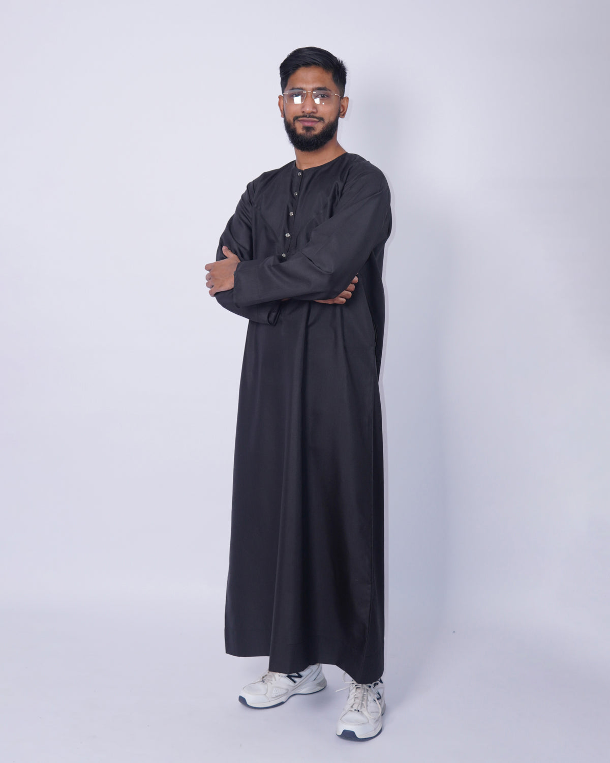 Plain Black Thobe Jubbah Dishdasha Ontario Toronto Canada Islamic Robe