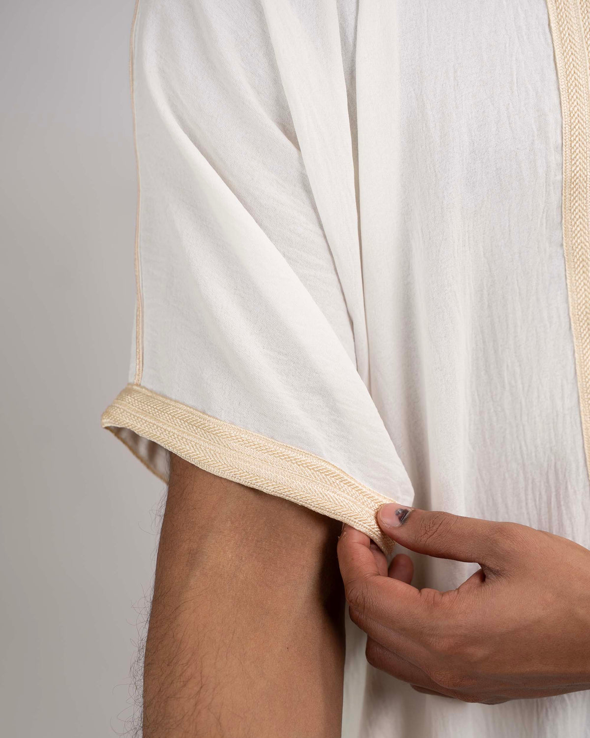 WHITE GOLD MOROCCAN THOBE