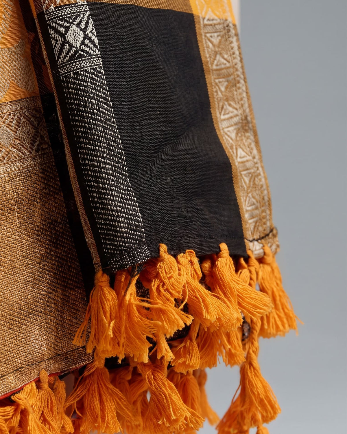 Obsidian & Gold Keffiyeh Scarf